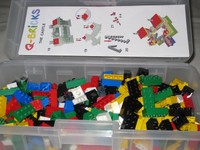 Q-bricks Adventure Kit And Castle Building Blocks Maxi Case With Construction... Q-bricks Adventure Kit And Castle Building Blocks Maxi Case With Construction...