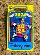 Disney Parks 2024 Year Mickey & Friends Minnie Donald Goofy Pluto Spinner Pin
