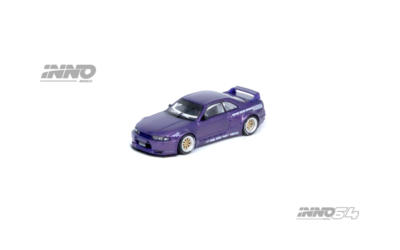 INNO 1:64 SKYLINE GT-R (R33) 