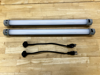 Quasar Science Q25 Crossfade Linear Bi-Color LED Tube Light (2')