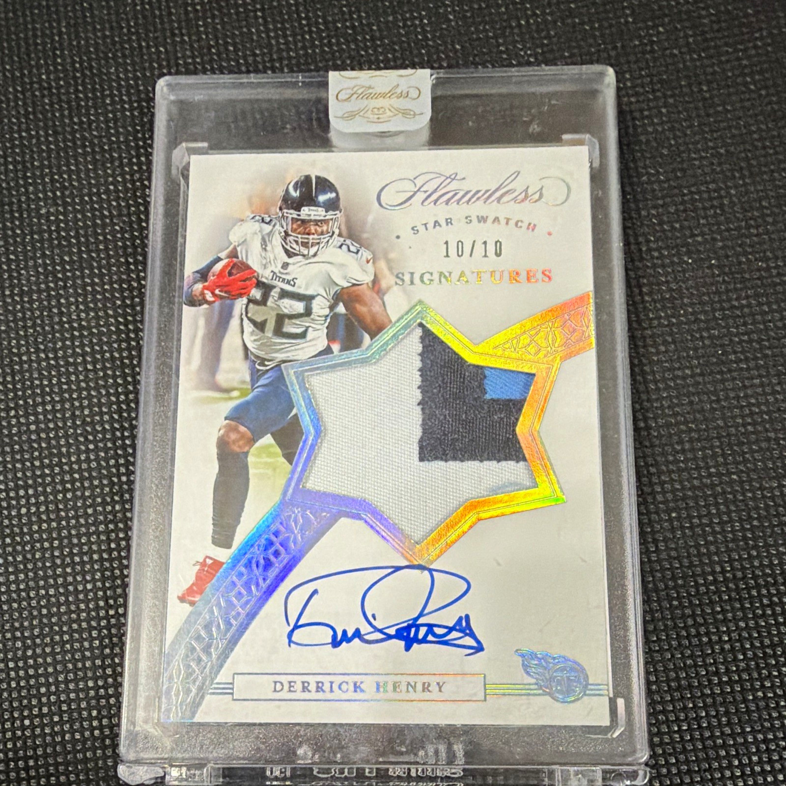 Panini Flawless Star Swatch Signatures Derrick Henry Auto Patch #10/10 Titans