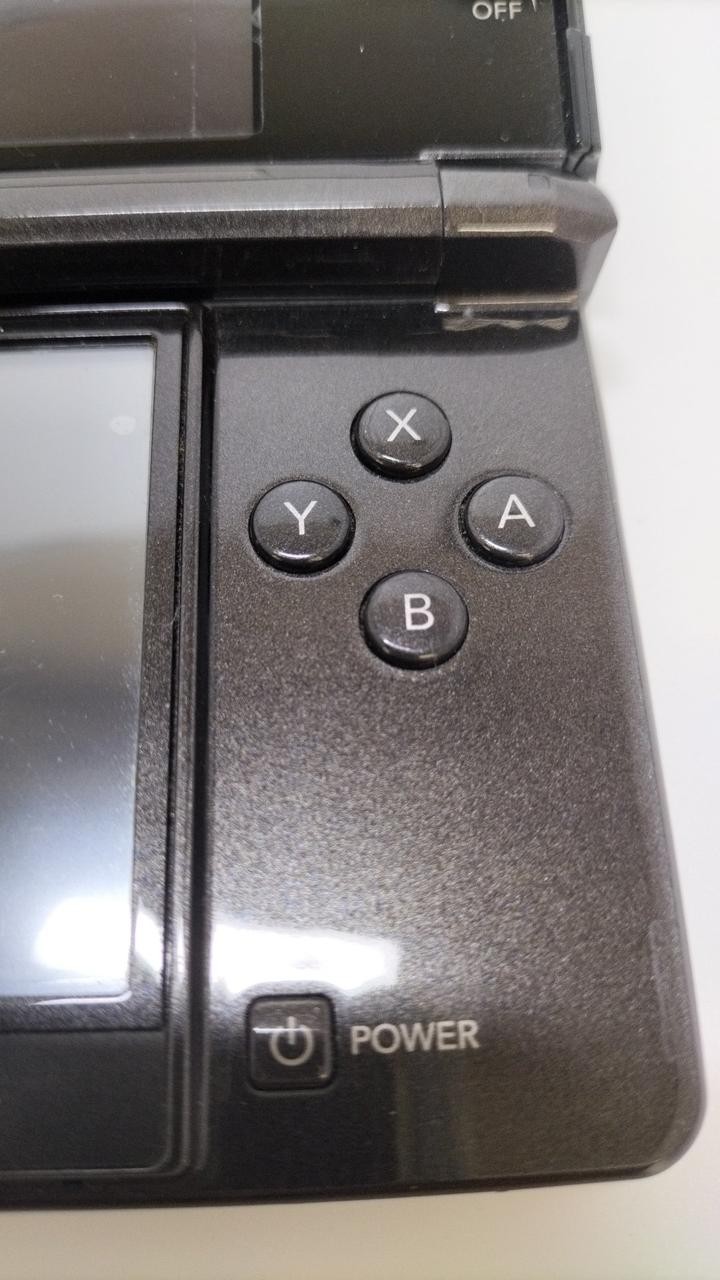 Nintendo 3DS CTR-001 Handheld Console Portable Gaming System