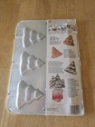 Wilton Cookie Treat Pans — photo 4
