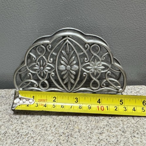 Tovagliolo Tovagliolo Peltro Placcato Argento Vintage Collezione Romanzi Disegno Fiori Ottime Condizioni - Foto 3 di 8