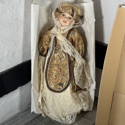 Vinatge Porzellan Sammler Puppe Gold Royal Religiös Kleid Outfit 24'' Box Groß