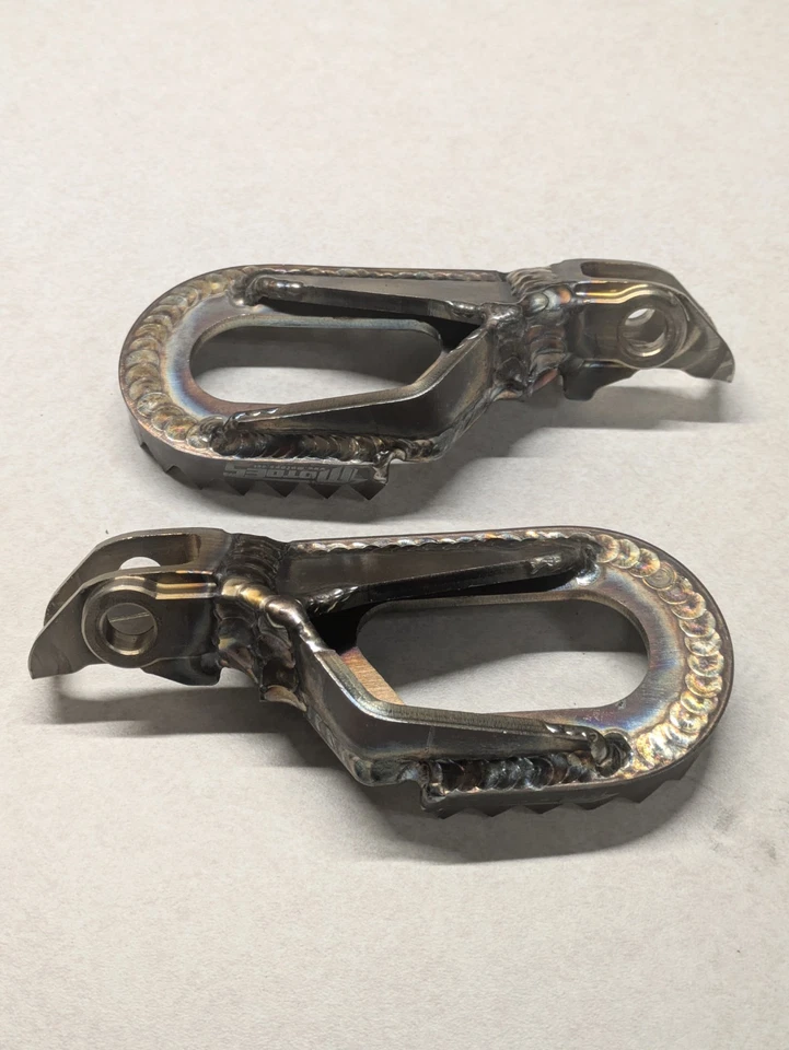 Clavijas de pie KTM Motoes acero inoxidable KTM Husqvarna gasolina 2017-2023 nuevas en caja Foto 2 de 4