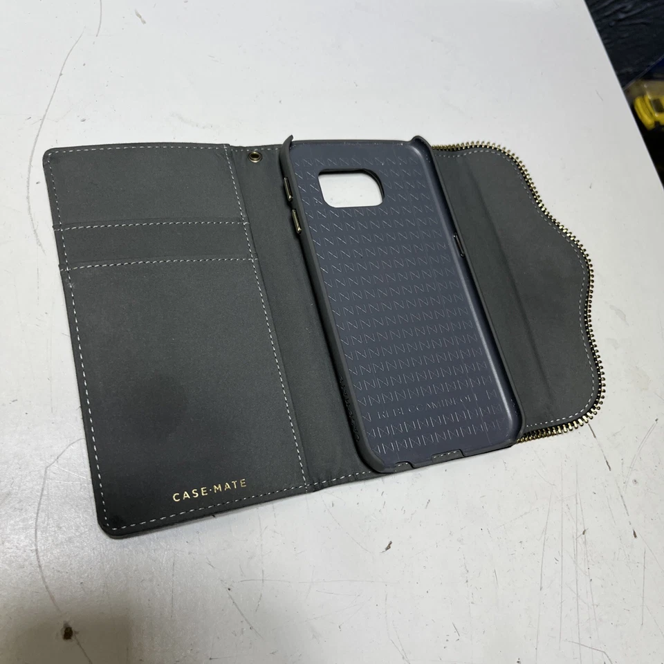 Cartera de teléfono de cuero Rebecca Minkoff Foto 3 de 4