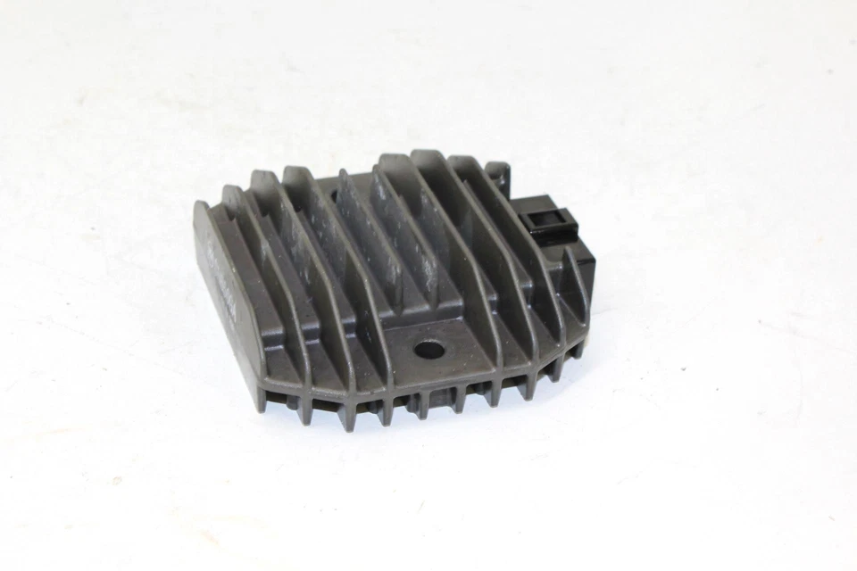 2011 Kawasaki Ninja 250r Ex250j Rectifier Voltage Regulator - Image 4 of 4