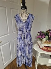 Vera Wang Women's Lavander Floral Sleevless Dress Size M