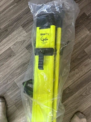SitePro Salamander Series Hi-Viz Surveying Tripod 30" 5/8"-11 Thread - product listing photo