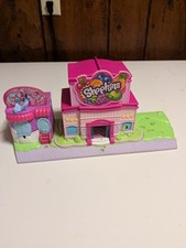 Shopkins Lil' Secrets Secret Small Mall Multi Level Playset w/ Grocery Store