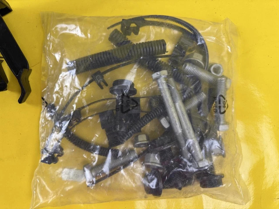 Enganche de remolque rígido Renault Traffic III OE 8201413373 nuevo original Foto 3 de 4