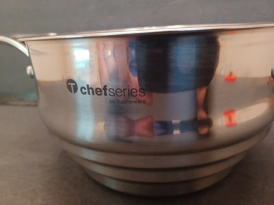 Colador Tupperware Serie T Chef Acero Inoxidable 8.25" Diámetro/4.5" Alto USADO Foto 3 de 4