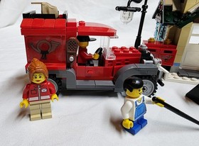 LEGO 10222 Winter Village Post Office (100% Complete W/ Manual, Retired)