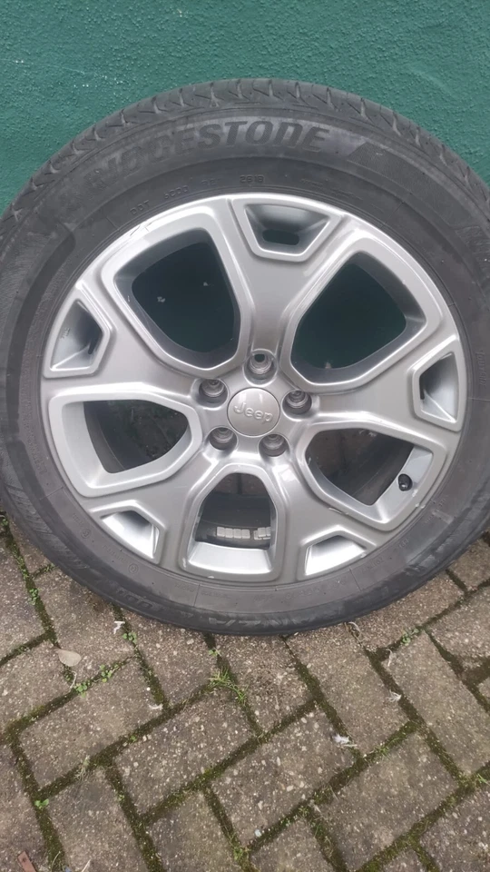 Alüfelgen mit Sommerreifen Bridgestone Turanza 18Zoll Jeep Renegate - Bild 4 von 4