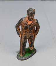 Barclay Manoil 119 Wounded Soldier on Crutches