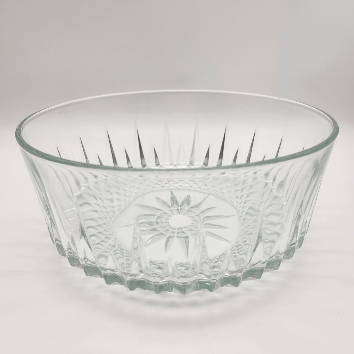 Vintage Arcoroc France Glass Large Serving Bowl Salad Soup Fruit 9