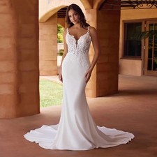 Boho Mermaid Wedding Dresses Women Lace Appliques Button Spaghetti Straps V-Neck