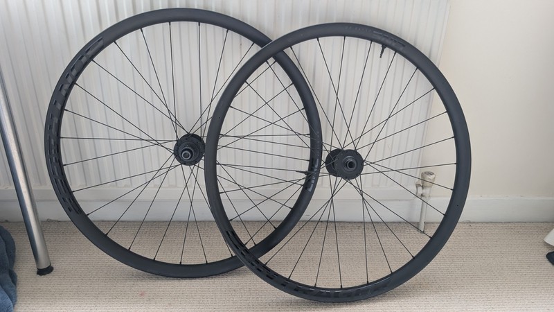 Bontrager Line Elite 30 Carbon Wheelset. 29" Boost. Tubeless. 108 Engagement MTB