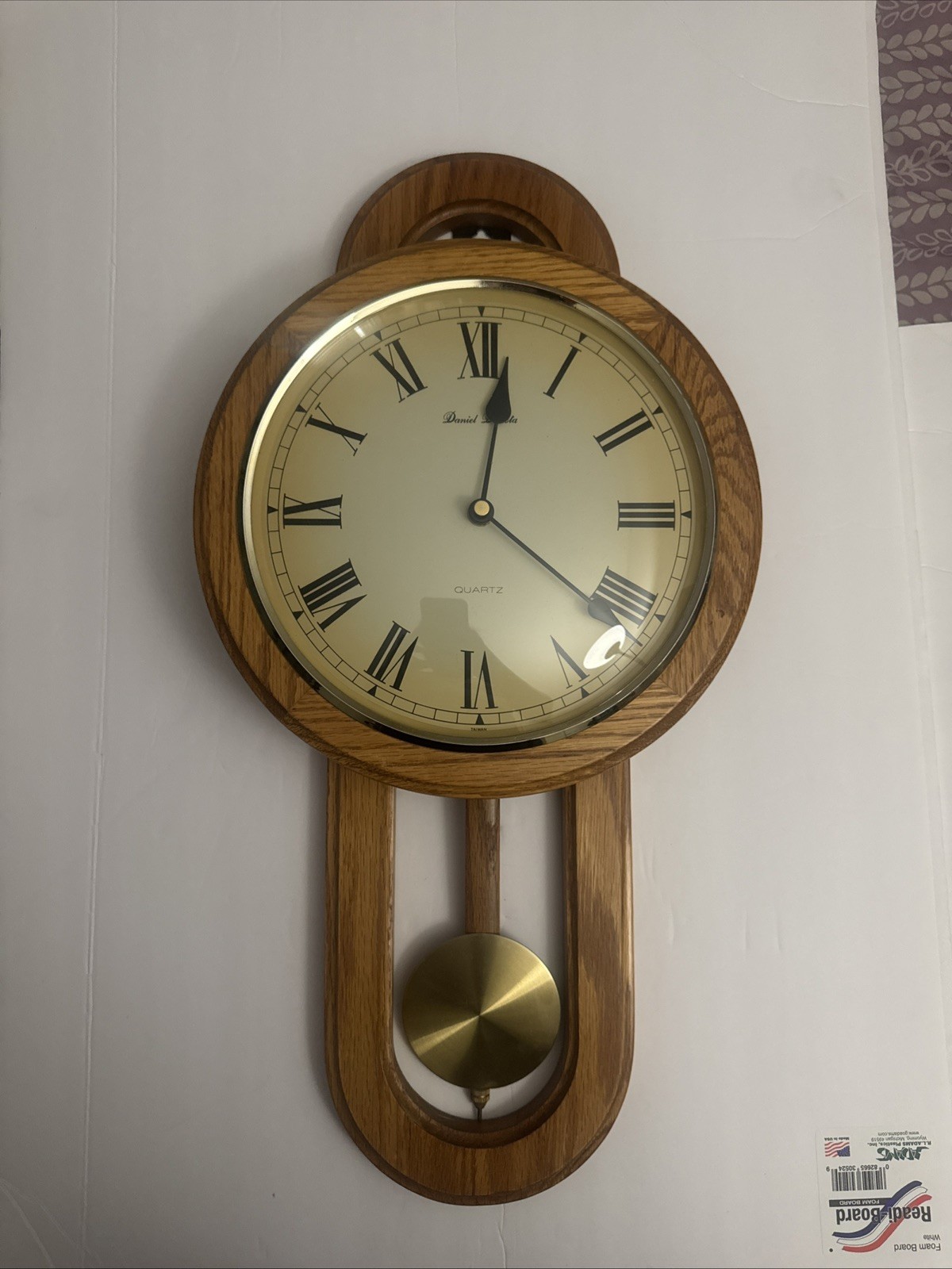 Quartz Oak With Pendulum wall clock Battery Operated