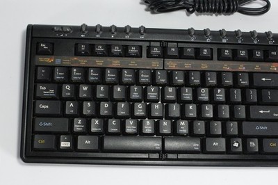 Zboard SteelSeries World of Warcraft WoW Cataclysm Keyboard PARTS