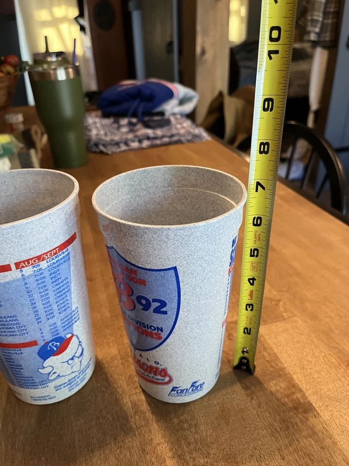 Juego de 3 tazas de plástico Buffalo Bisons vintage. Promocional RARO Limpio Foto 4 de 4