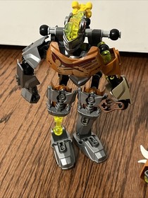LEGO BIONICLE: Pohatu-Master of Stone (70785) INCOMPLETE SET