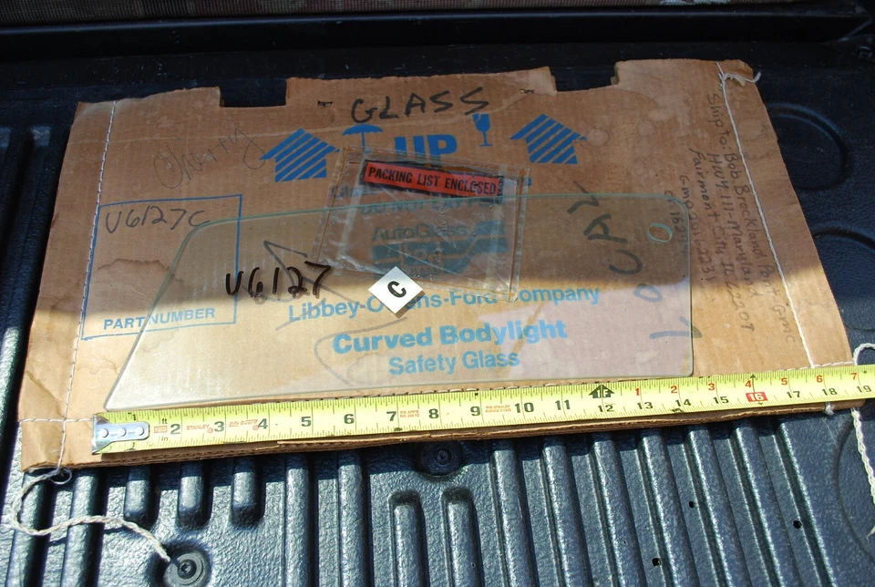 1978 to 84 Cutlass or Bonniville - Dealer Automotive curved vent window glass - Image 2 of 4