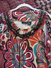 R-Q-T Xl  Multiple Color Top