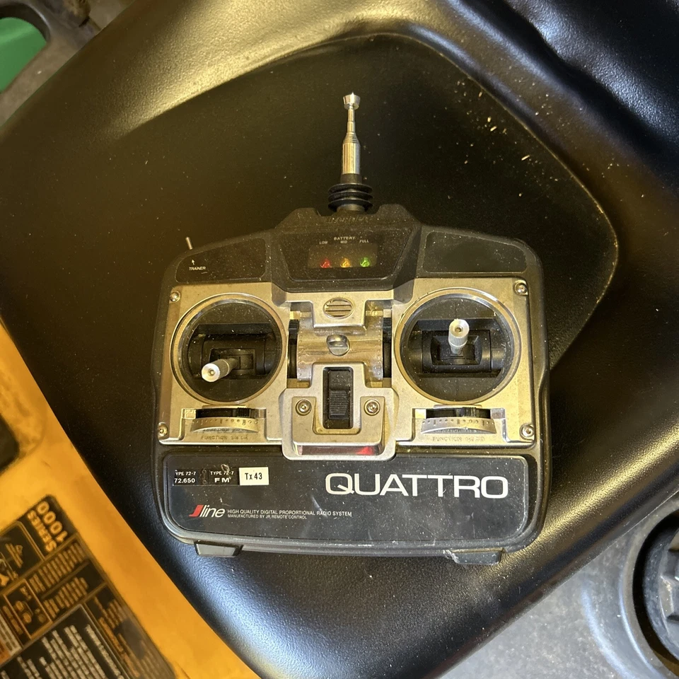 Радиоуправление JR PROPO QUATTRO, с аккумулятором непроверенное - Изображение 3 из 4