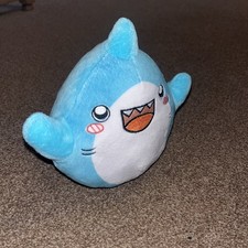 Lanky Box Thicc Shark Plush Soft Toy 7”