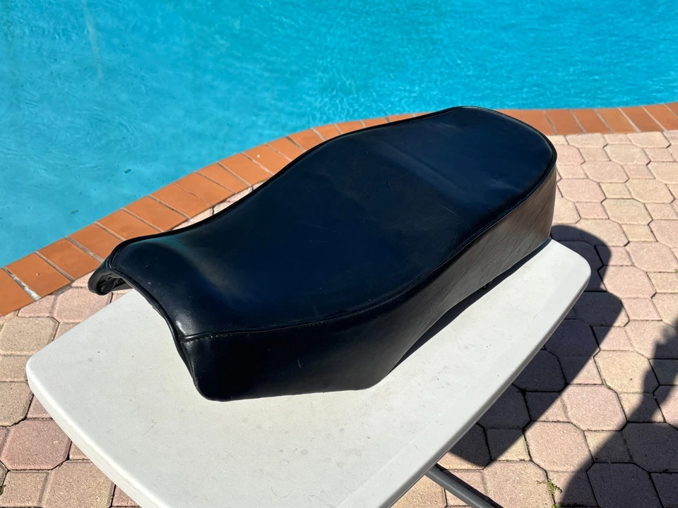 Sillín de asiento Honda CB650 1981 Foto 4 de 4