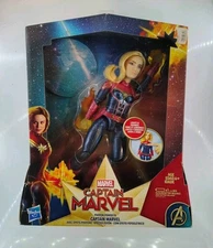 CAPTAIN MARVEL PHOTON POWER FX ELECTRONIC SUPER HERO DOLL (NEW)