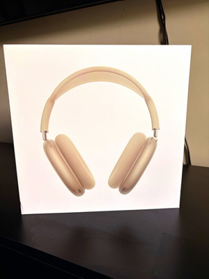 Apple AirPods Max Silver/White Bluetooth Wireless Over-Ear ANC w/ Smart Case