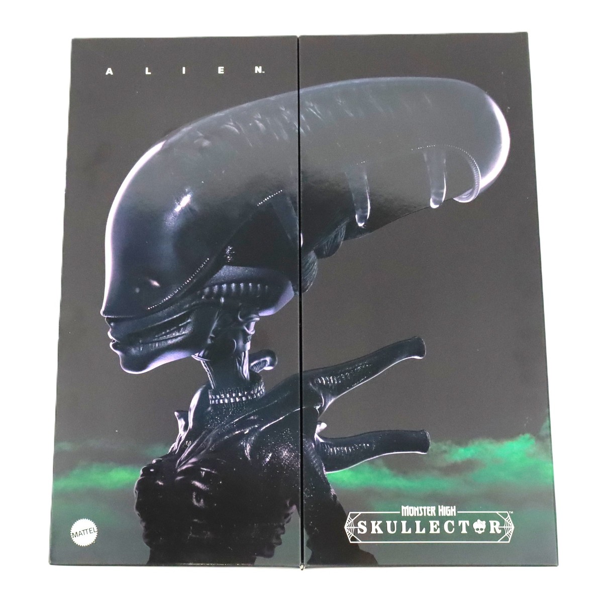 Alien x Monster High Skullector 11in Alien Doll Collectible with