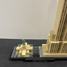 LEGO Architecture New York City Skyline 21028 Complete Set/ read description 