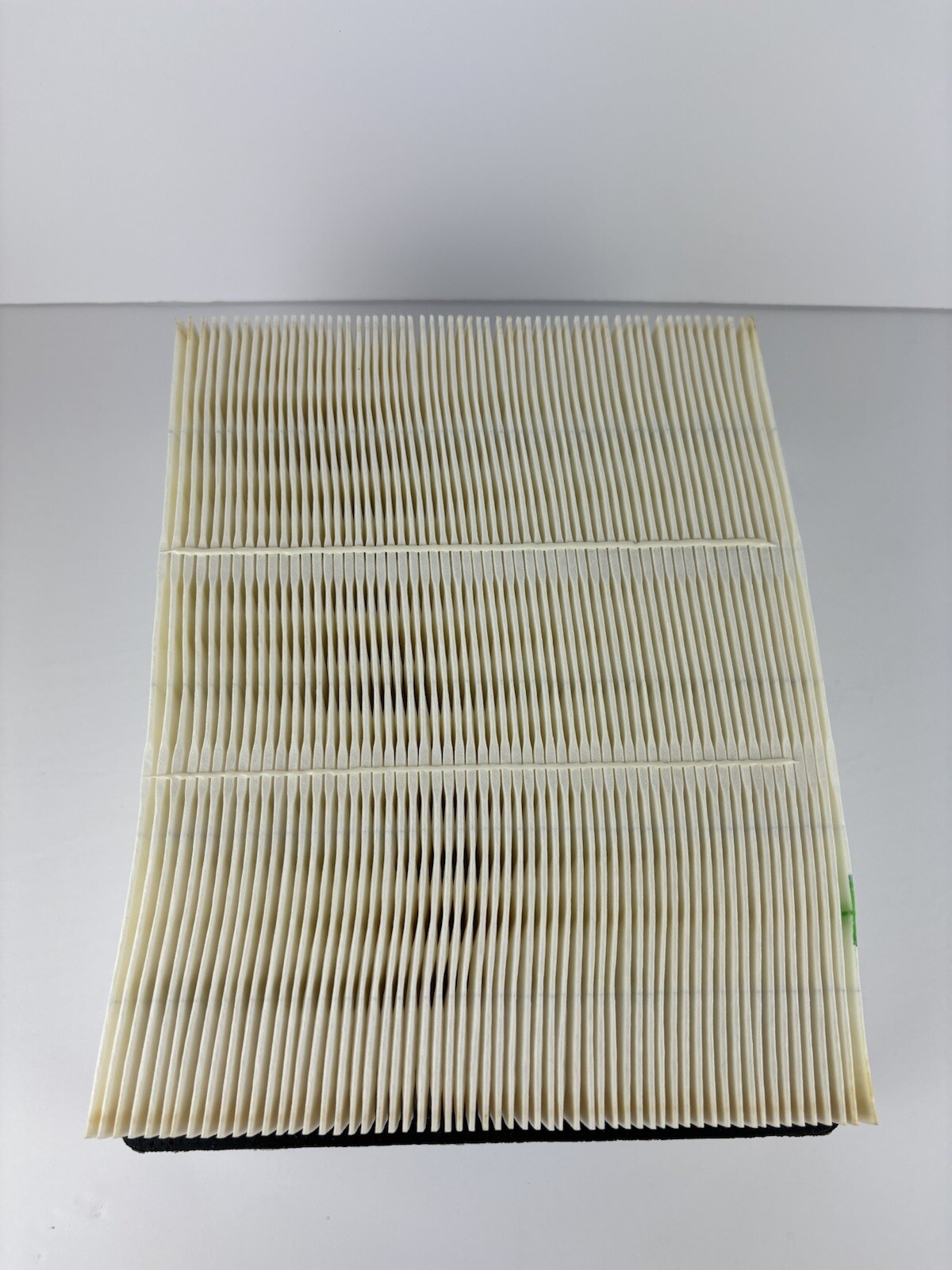 Fleetguard Air Filter AF25636, Interchangeable with NAPA 2488 and WIX