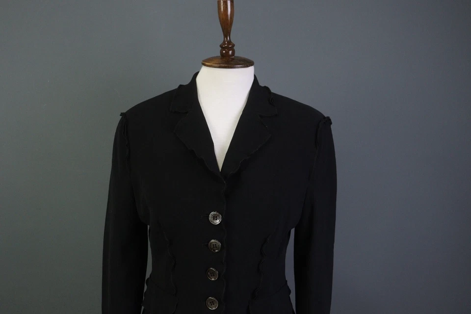 Moschino Cheap And Chic Button Rayon Pockets Cropped Blazer Jacket Size 10 - Image 2 of 4