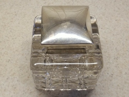 Early John Grinsell and Sons calamaio argento con marchio britannico 3" x 3" x 3 1/4" - Foto 3 di 9