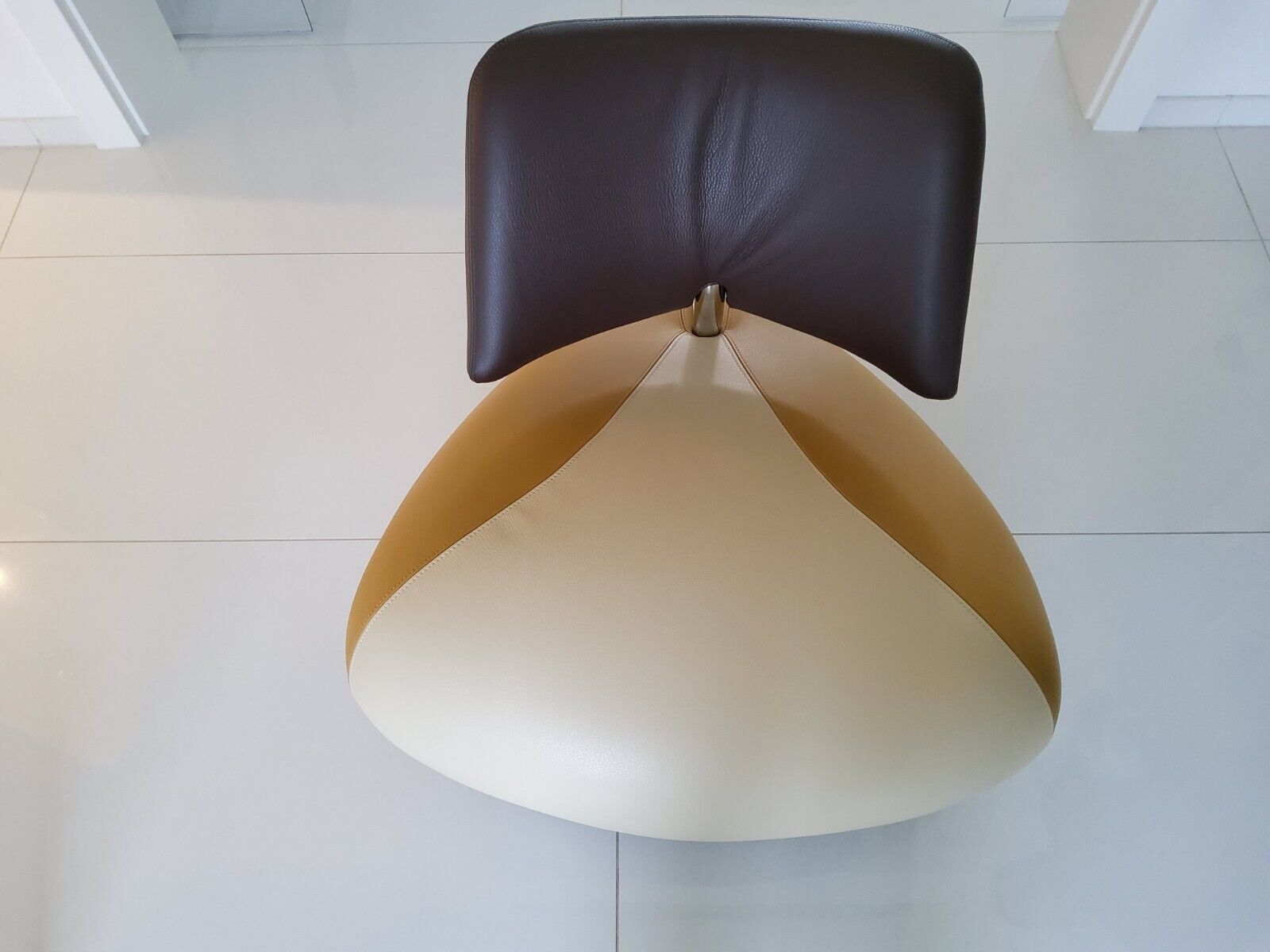 2 Stück Leolux Pallone Sessel in Leder Ausführung Pa 1 Sessel für 1050Euro