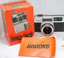 RARE BURLEIGH BROOKS 126EE CUBE FLASH 126 FILM CAMERA W/ COMPUTAR 35MM F2.8 LENS