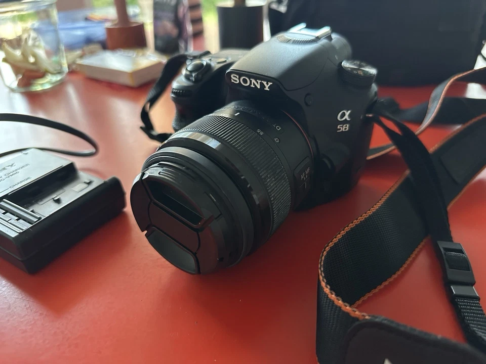 Sony Alpha 58 20.1MP Full-HD Systemkamera DSLR + Kit Objektiv Spiegelreflex A58 - Bild 2 von 4