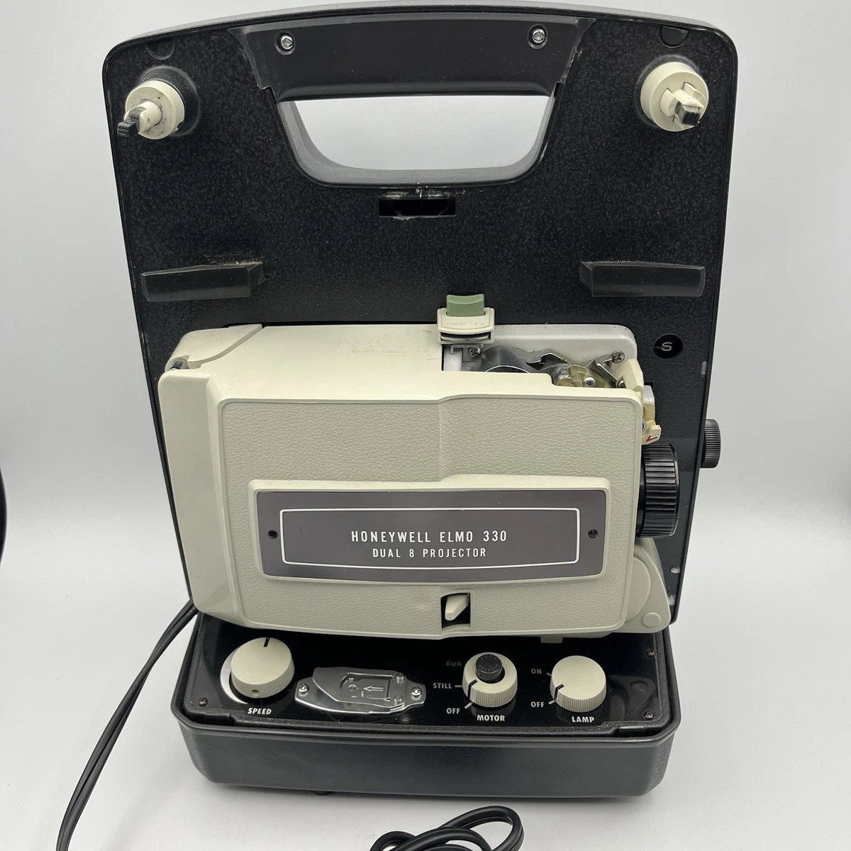 Elmo ST-1200 Magnetic / Optical Super 8mm Sound Projector - Du-All Camera