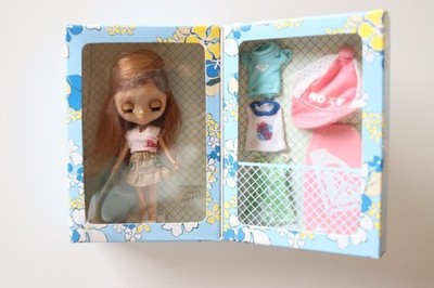 Petite Blythe CWC Limited Roxy Baby Modepuppe Hawaii Spielzeug Strand Hobby T...