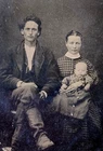 ORIGINAL!  CIVIL WAR ERA FAMILY 1/9 PLATE TINTYPE PHOTO