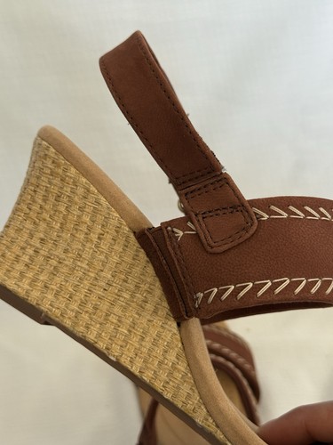 Clarks Collection Women's Kyarra Rose Nubuck Wedge Sandal Tan Size 10M - Picture 10 of 14