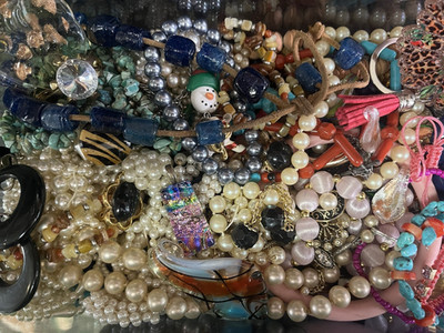 Vintage Modern Junk Craft Broken Jewelry 2.5 Lb Beads, Earrings, Glass Pendants