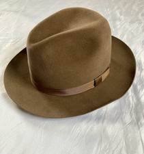 Cappello elegante Stetson, indossato solo in prova