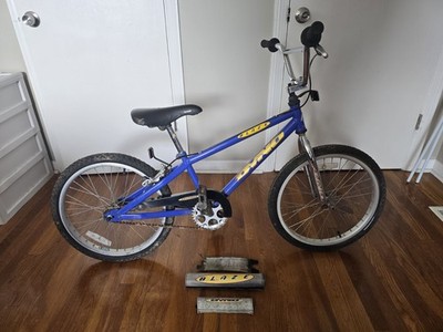 Vintage 90s GT Dyno Blaze 20