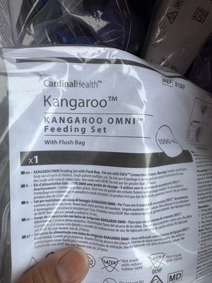 Kangaroo OMNI Feeding Set 1000mL Bag  for Feeding  30 Count Feed And Flush